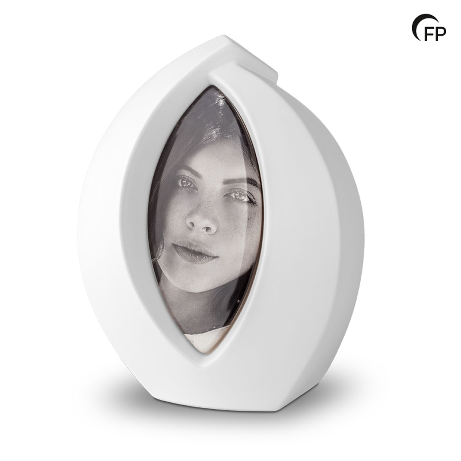 KU 111 Keramische urn Forever Framed